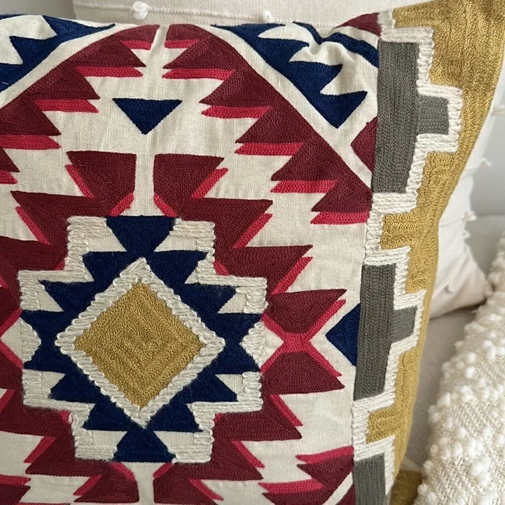 Villa Multicolored Accent Pillow Decor 18”x18”